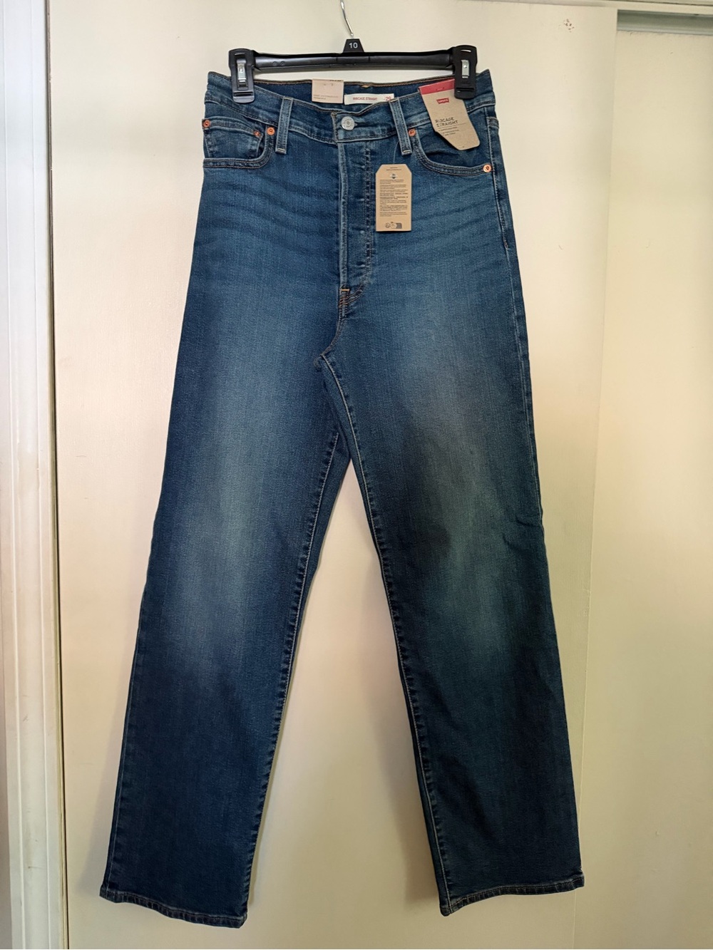 Levi’s Ribcage Straight Jeans 29x32 High Rise Medium Wash NWT